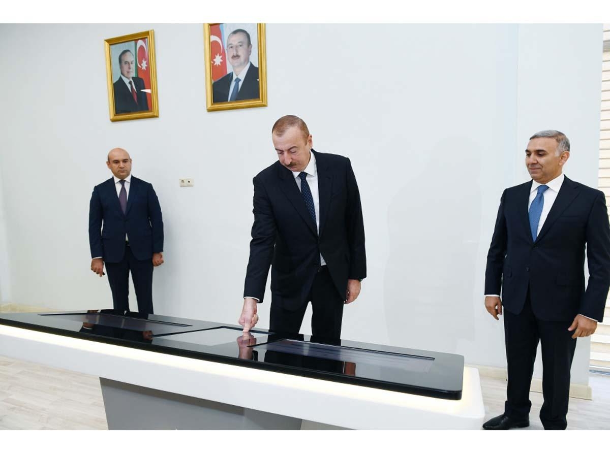 Prezident İlham Əliyev “Qəbələ” elektrik yarımstansiyasında yenidənqurmadan sonra yaradılan şəraitlə tanış olub (FOTO)