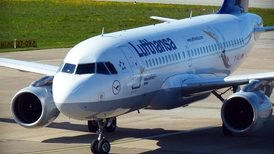 “Lufthansa” 1,3 min reysi təxirə saldı