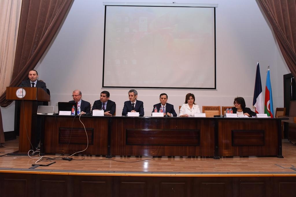 ADU-da beynəlxalq fransız dili müəllimlərinin peşə günü qeyd edilib (FOTO)