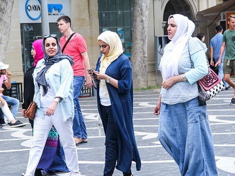 Azərbaycana gələn iranlı turistlərin sayı yenidən artmağa başlayıb