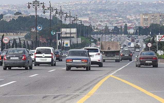 Yanğına görə Bakı-Sumqayıt yolunda hərəkət məhdudlaşdırıldı