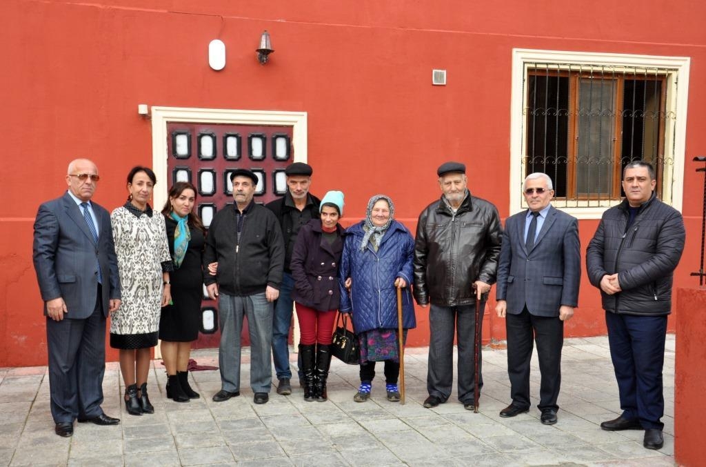 Bir qrup şəhid ailəsi və Qarabağ müharibəsi əlili fərdi yaşayış evləri ilə təmin olundu (FOTO)