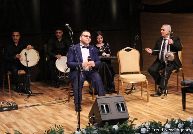 Beynəlxalq Muğam Mərkəzində müğənni Murad Sadıxın konserti keçirilib (FOTO/VİDEO)