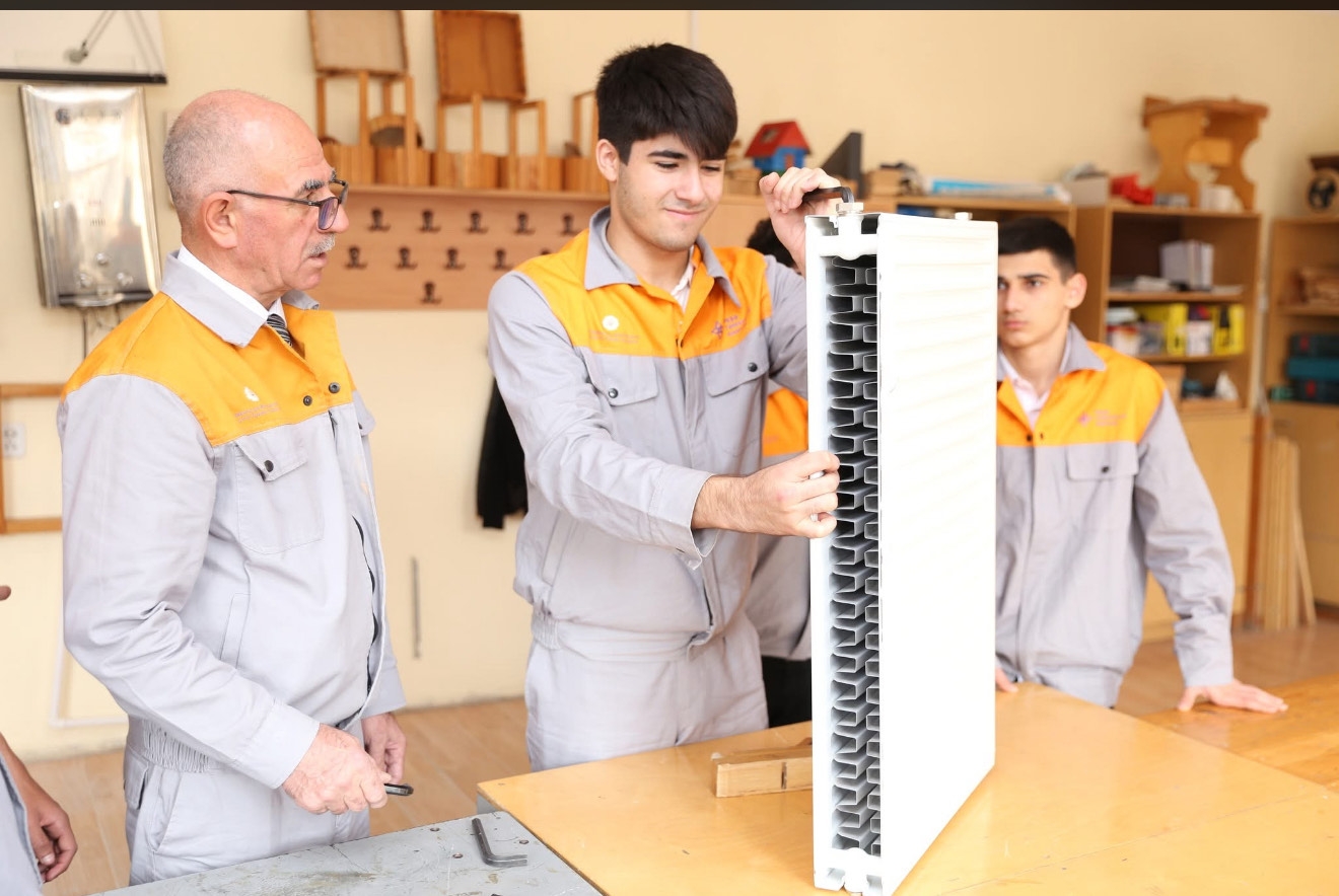 Yeni peşə təhsil müəssisələrinin yaradılması gələcək üçün nələr vəd edir? - RƏY