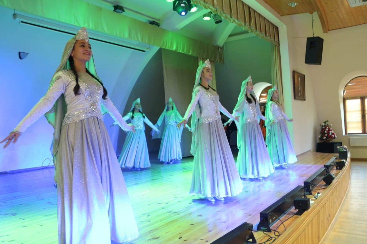 “Bizim Albert” rəqs festivalının yekun konserti keçirilib (FOTO)