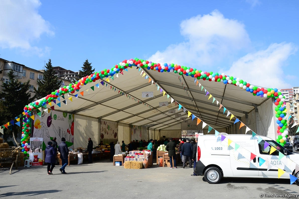 Bakı və Abşeronda qış yarmarkaları təşkil olunub (FOTO)