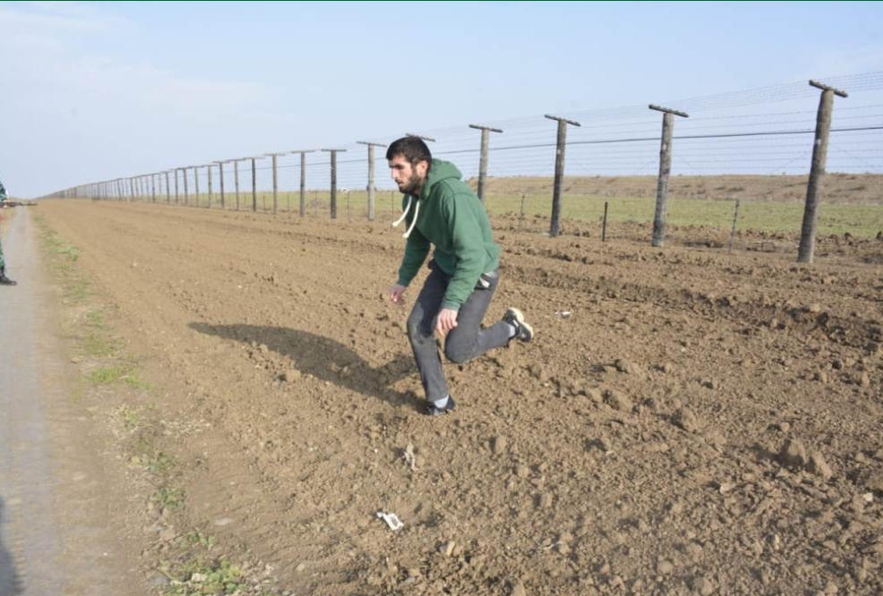 Pakistan və Əlcəzair vətəndaşları Azərbaycan sərhədini pozdu (FOTO)