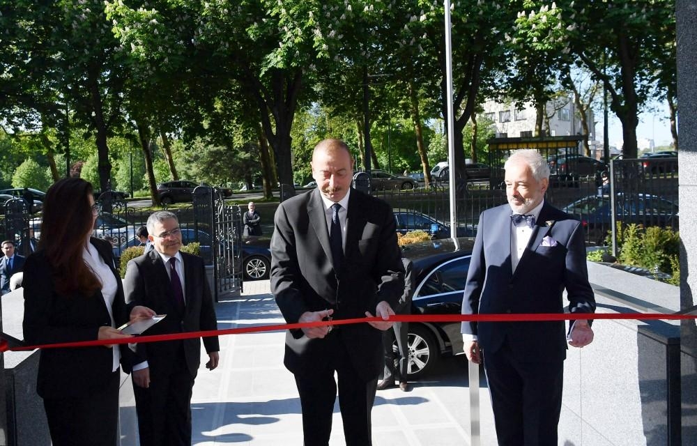 Prezident İlham Əliyev Azərbaycanın Belçikadakı səfirliyinin yeni binasının açılışında iştirak edib (FOTO)