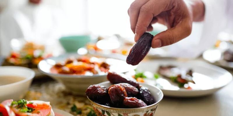 Ramazanın 10-cu gününün duası, imsak və iftar vaxtı