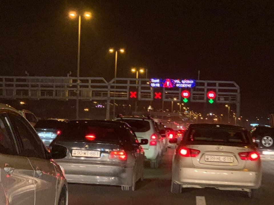 Aeroport istiqamətində qəza olub - Tıxac var (FOTO)