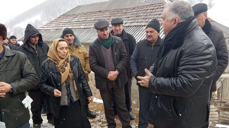Deputatlığa namizəd Arzu Nağıyev təmas xəttində yerləşən kəndlərin sakinləri ilə görüşüb (FOTO)