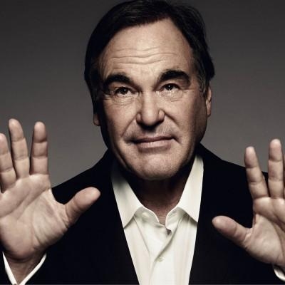 Amerikalı rejissor Oliver Stone, ABŞ-ın ''şər güvvəsinə'' çevrildiyini düşünür