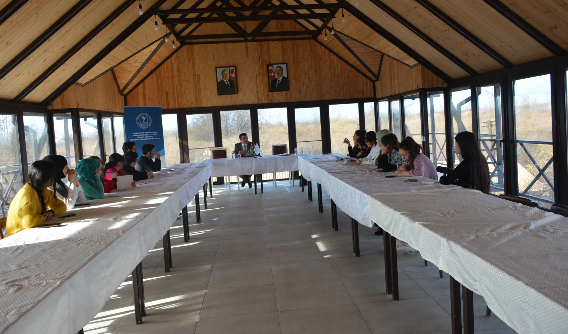 Azərbaycan İlahiyyat İnstitutunun təşkil etdiyi “Qış məktəbi” davam edir (FOTO)