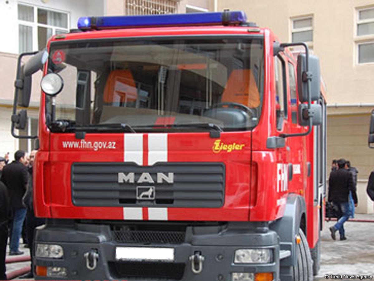 Qusarda 6 otaqlı ev yanıb