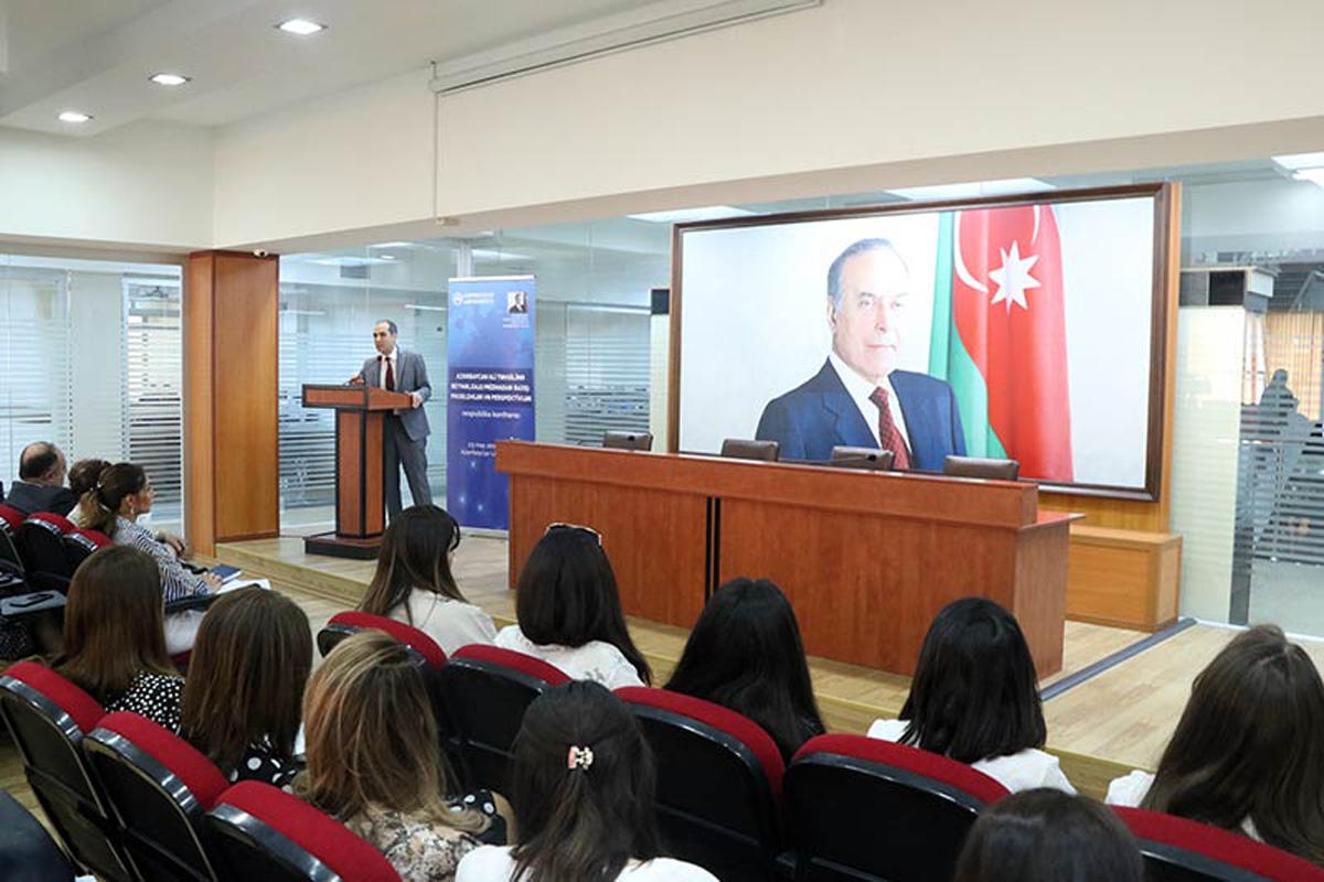 Azərbaycan Universitetində ali  təhsilin problem və perspektivləri müzakirə olunub (FOTO)