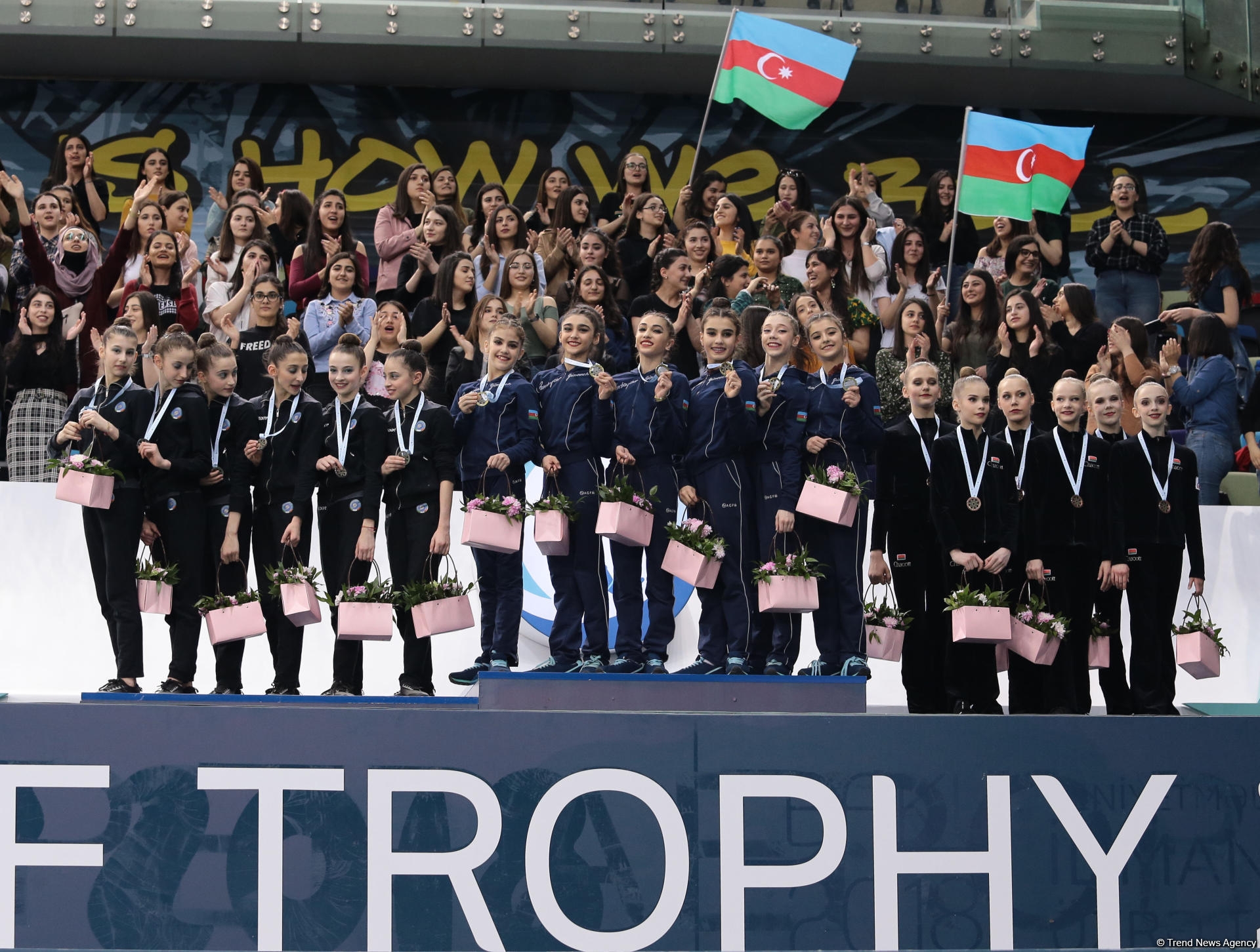 Azərbaycan qızıl və gümüş medallar qazanıb: AGF Junior Trophy beynəlxalq turnirində komandalar arasında beş gürz və beş lentlə qrup hərəkətlərində qaliblər mükafatlandırılıb (FOTO)