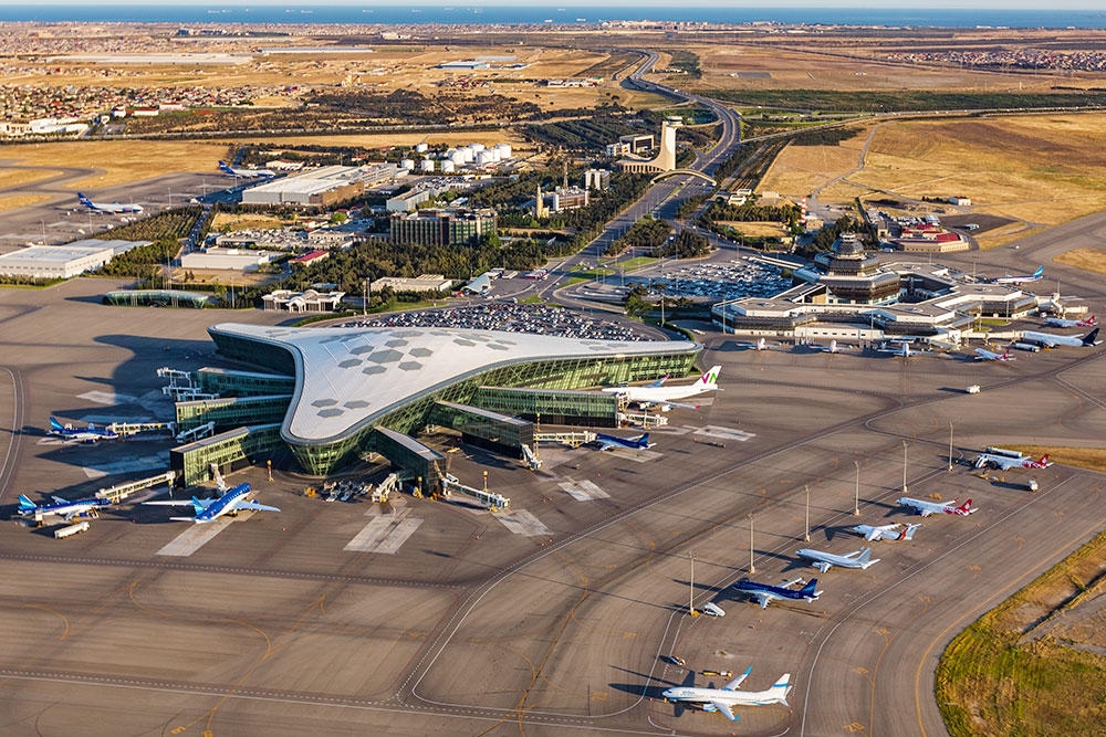 Heydər Əliyev Beynəlxalq Aeroportunda reyslər ikinci terminala keçiriləcək