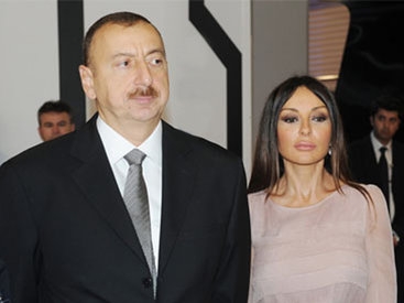 Prezident İlham Əliyev və birinci xanım Mehriban Əliyeva Dənizkənarı Milli Parkda gəzintiyə çıxıblar