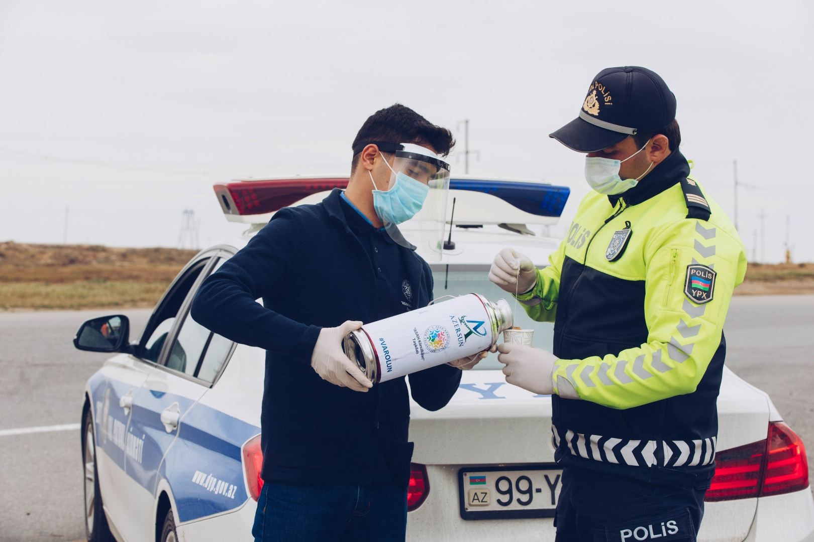 “ASAN” Könüllüləri və “Azərsun”dan polislərə təşəkkür! (FOTO)