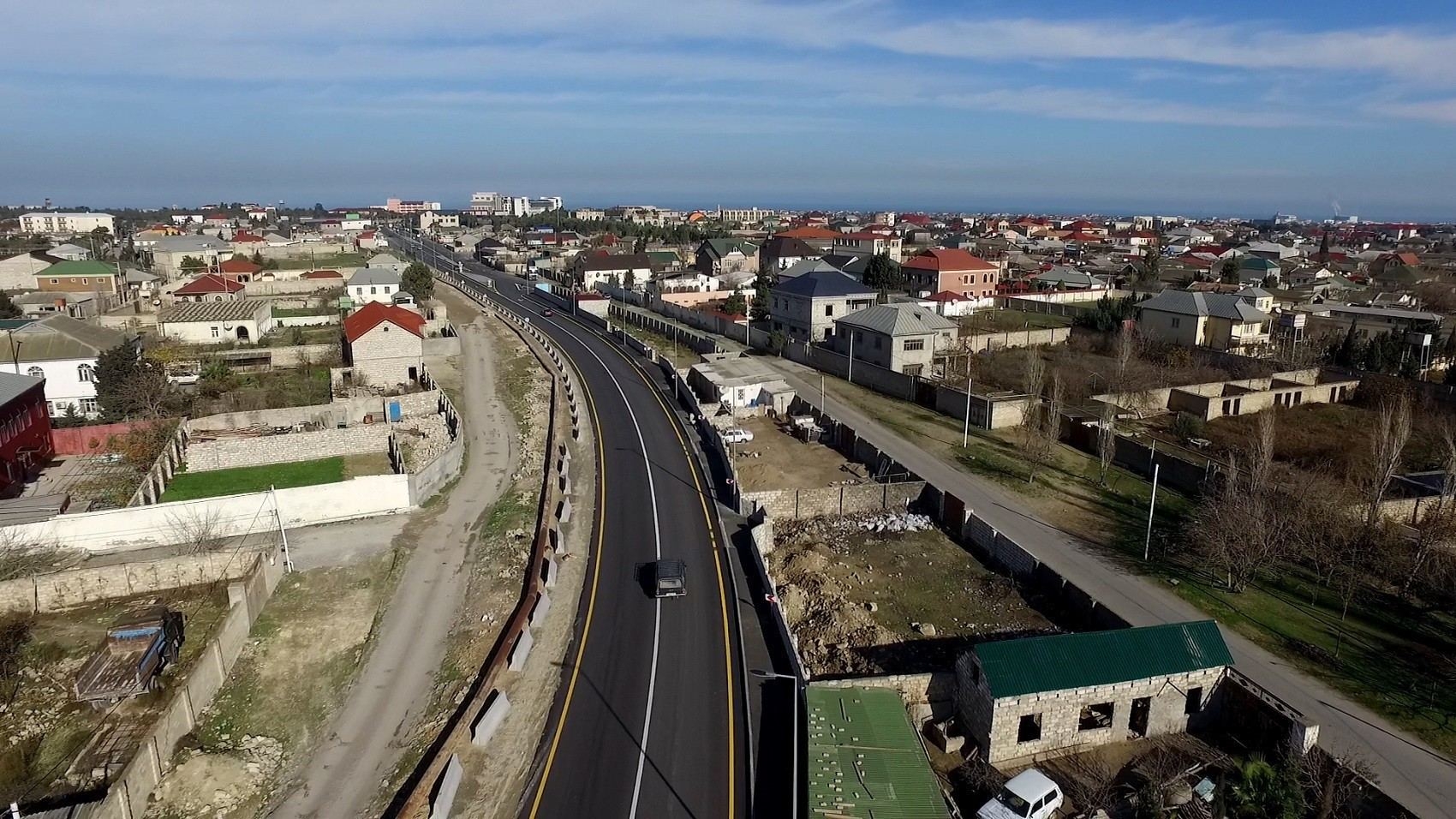 Xəzər rayonunda 34,4 kilometr yol təmir edilir (FOTO)