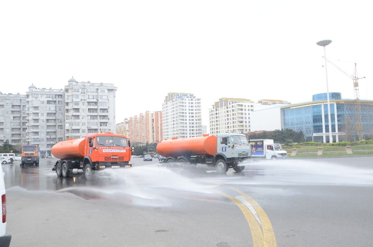 Sabah Bakının əsas küçə və prospektləri dezinfeksiya ediləcək