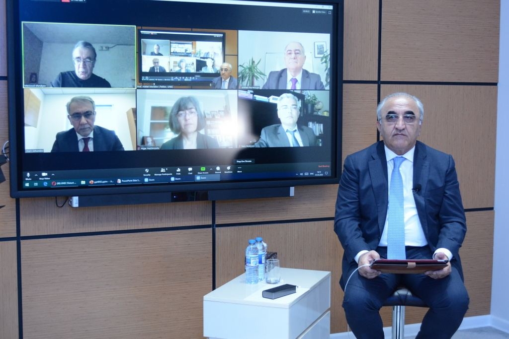 UNEC Distant Ali Təhsil Beynəlxalq Forumu 2020: “Yeni imkanlar və müasir çağırışlar” (FOTO)