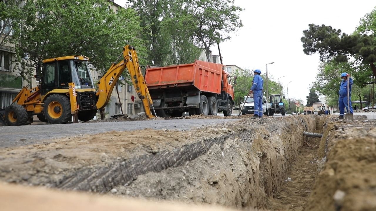 Bakının bu küçələrinin qaz təchizatında problemə son qoyulub (FOTO)