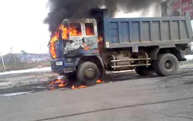 Hacıqabulda ''KamAZ'' yanıb