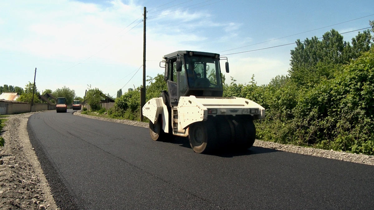 Balakəndə 18 min əhalinin istifadə etdiyi yol yenidən qurulur (FOTO)