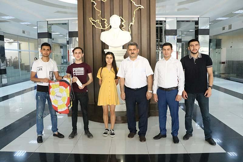 Azərbaycan Universitetinin komandası “CanSat Azərbaycan” müsabiqəsinin finalına vəsiqə qazanıb (FOTO)