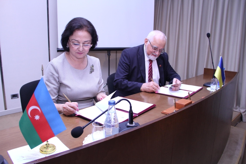 AzMİU ilə Kiyev Milli İnşaat və Memarlıq Universiteti arasında memorandum imzalanıb (FOTO)