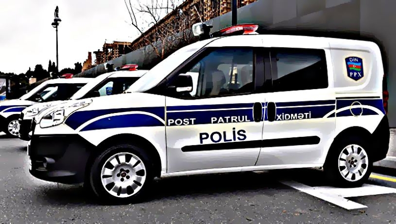 DİN: Yasamalda eyvandan polisə əşyalar atan 11 nəfər saxlanıldı (VİDEO)