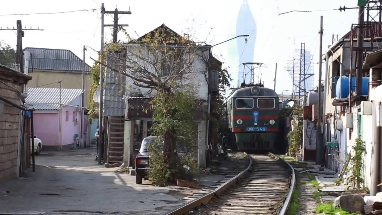 Qanunsuz tikililər dəmir yolu infrastrukturuna ciddi ziyan vurur (FOTO)