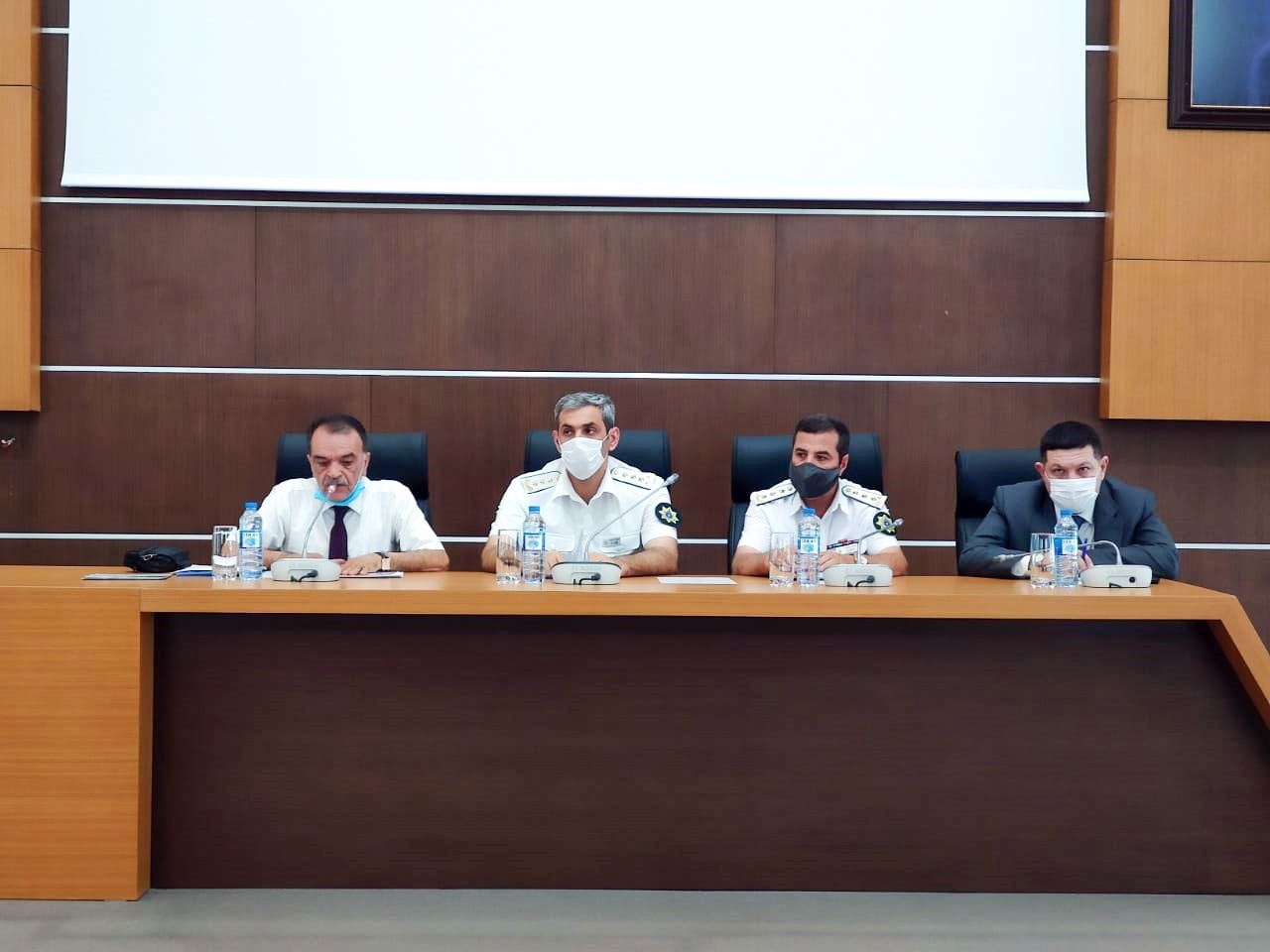 Təhlükəsiz iş rejiminin təmin olunması ilə bağlı təlim keçirilib (FOTO)