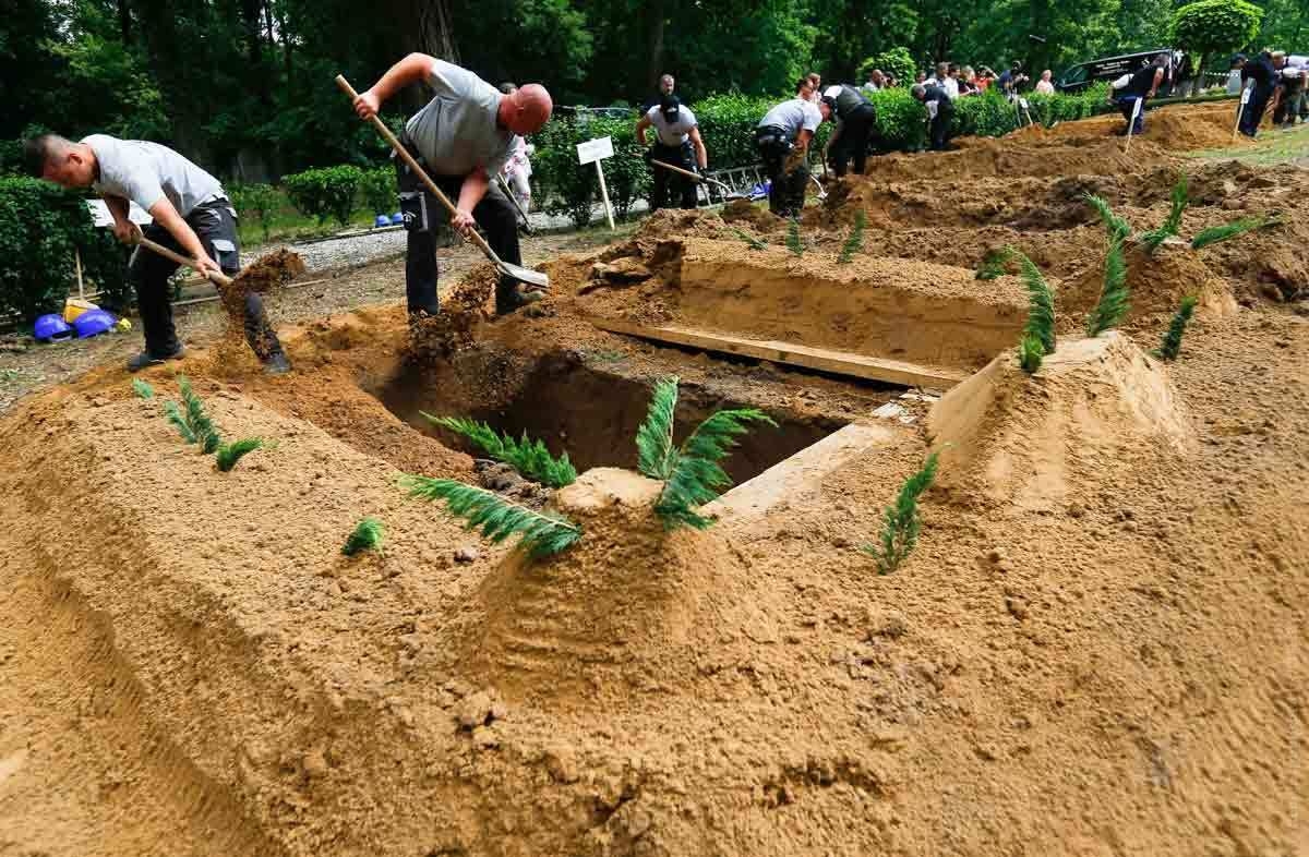 Rusiyada sürətli qəbir qazma müsabiqəsi keçiriləcək