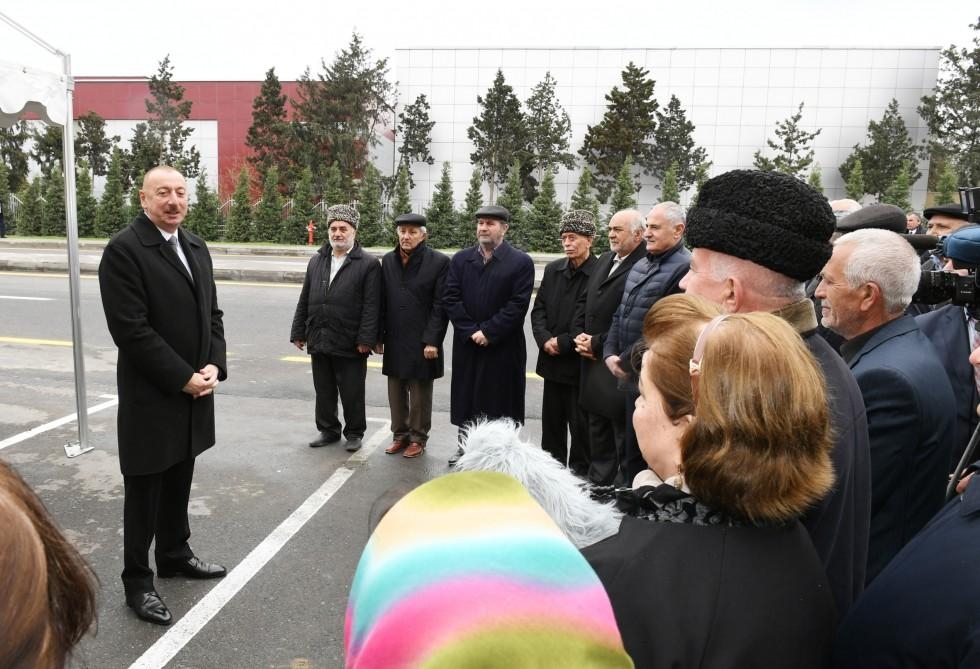 Azərbaycan Prezidenti: Vətəndaşları narahat edən problemləri bilməli və həll etməliyik