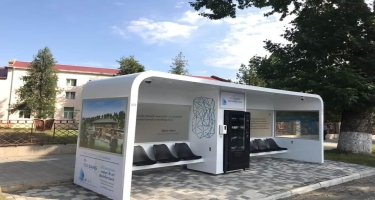 Azərbaycanda ilk bio smart avtobus dayanacağı - Pulsuz wifi, mini bar (FOTO)