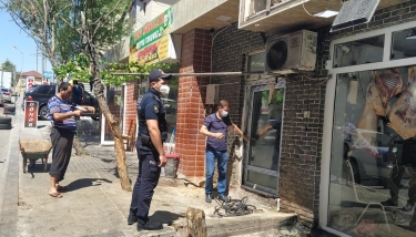 Polis qurbanlıq heyvanların satışının həyata keçirildiyi ərazilərdə reyd keçirib (FOTO)