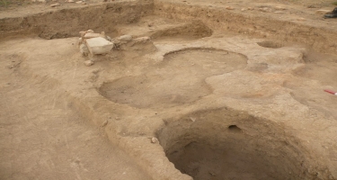 Naftalanda qədim yaşayış məskəni aşkarlanıb (FOTO)