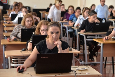 Müəllimlərin işə qəbulu üzrə müsabiqənin test imtahanı mərhələsi başa çatıb