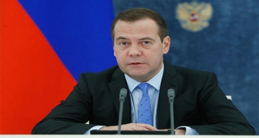 Medvedev Dağlıq Qarabağ münaqişəsini siyasi-diplomatik yollarla tənzimləməyə çağırıb