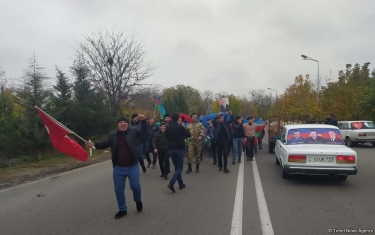 Ağdamda bayram yürüşü keçirilib (FOTO)