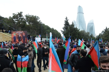 Laçın sakinləri Şəhidlər Xiyabanını ziyarət ediblər (FOTO)