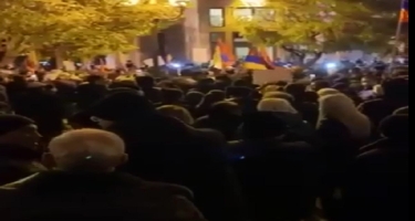 Yerevanda etirazçılar Paşinyanın istefasını tələb edirlər (VİDEO)