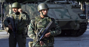 Tunisdə ordu nümayişçiləri qarşı silahdan istifadə etdi