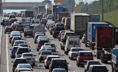 Bakıda daha bir yol qəzası tıxaca səbəb oldu