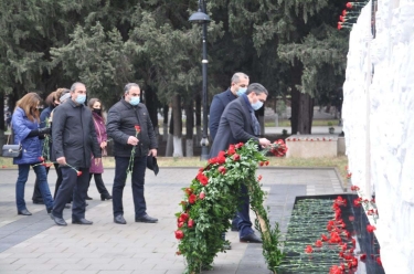 MDU və Mingəçevir Gənclər Evi birgə “20 Yanvar: şərəf və qəhrəmanlıq səhifəmiz” mövzusunda anım tədbiri keçirib (FOTO)