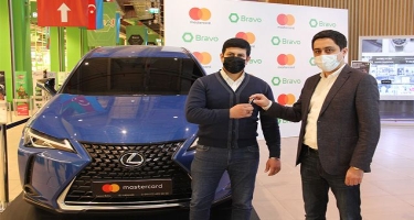 Unibank müştərisi lotereyada Lexus avtomobili qazanıb (FOTO)