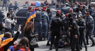 Ermənistanda parlament qarşısında etiraz aksiyası keçirilir