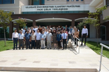 Aİİ tələbələri Bursa Uludağ Universitetində (FOTO)